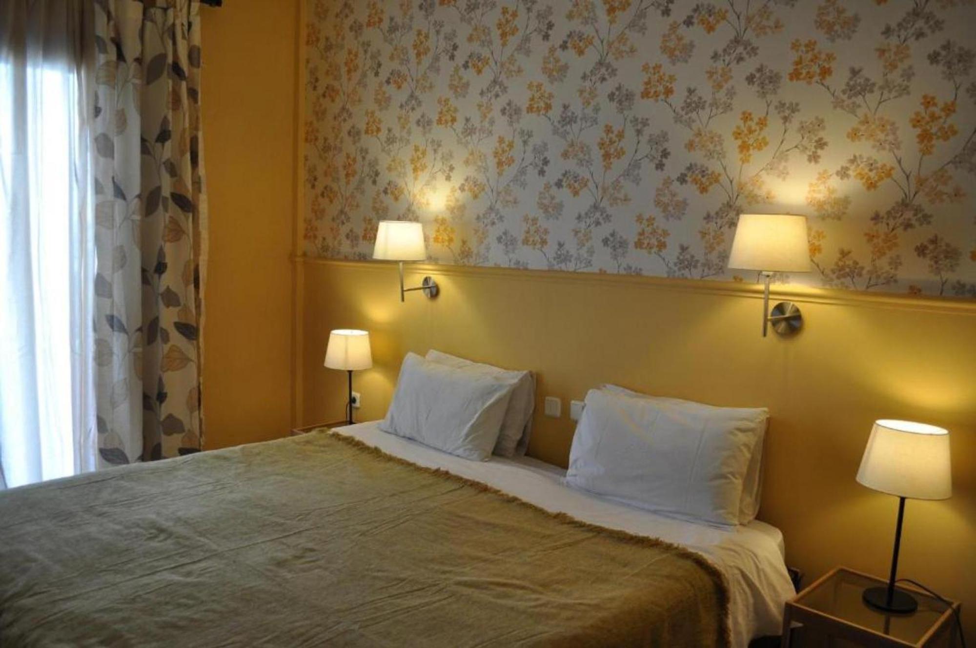 Okeania Seafront Rooms In カメナブルナ エクステリア 写真