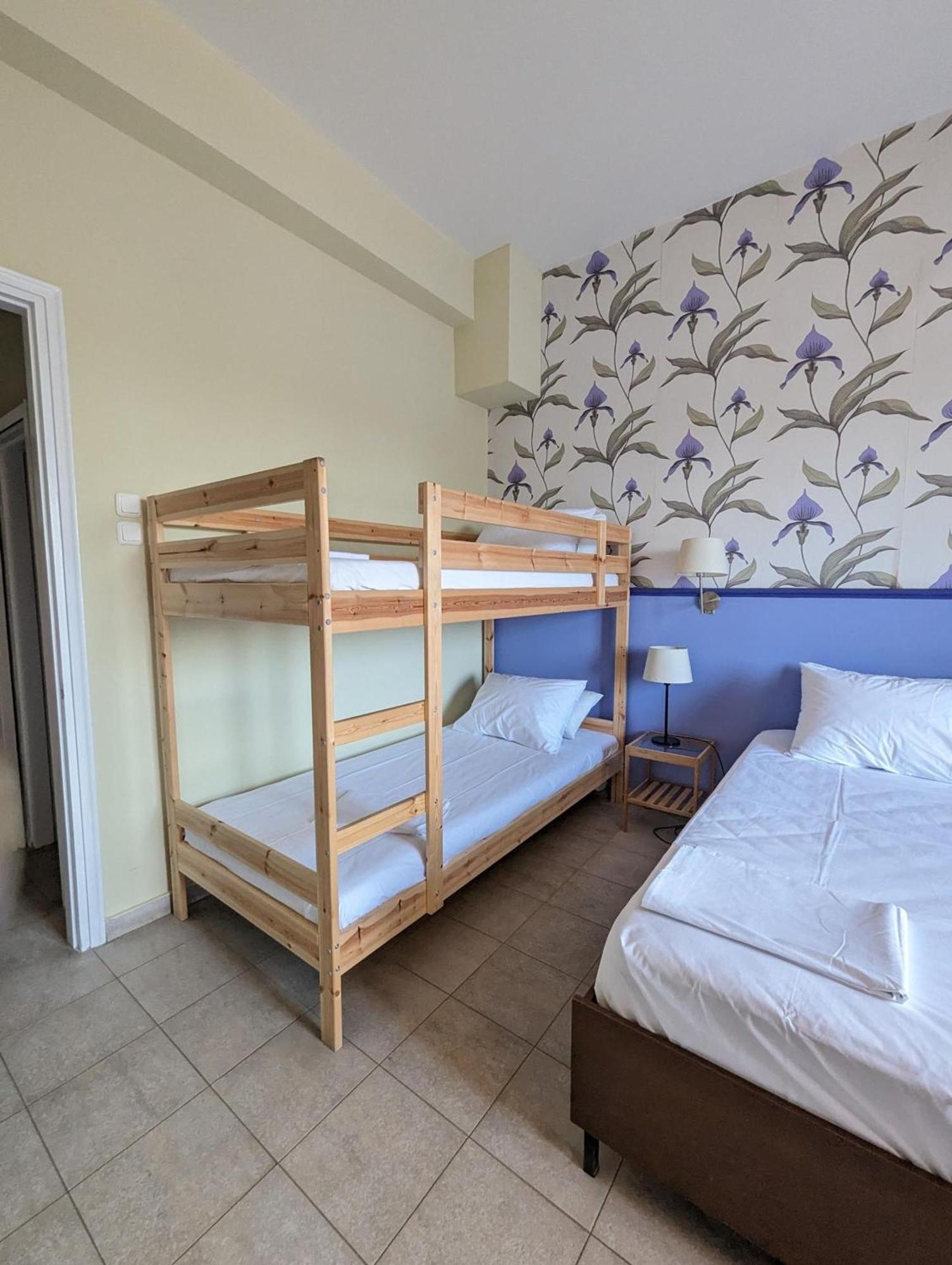 Okeania Seafront Rooms In カメナブルナ エクステリア 写真