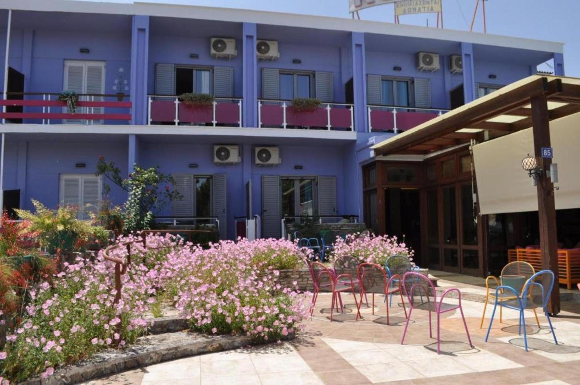 Okeania Seafront Rooms In カメナブルナ エクステリア 写真
